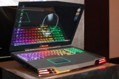 Alienware M18x. 2,6����, ��� 8 ��, ���� 750��� ����