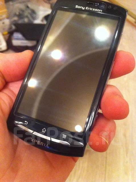 Sony Ericsson Xperia neo V ����