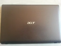 Acer Aspire 5742. 2,6����, ��� 2048 ��, ���� 320���, ����������� �� 5��. ��� �����