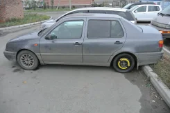 Volkswagen Vento ����