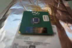 Intel Pentium M 733 ����
