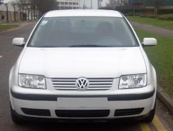 Volkswagen Bora. 16 ����