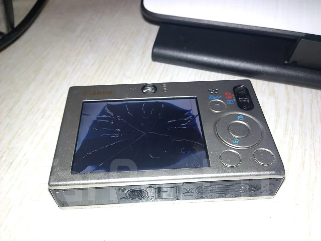 Canon Digital IXUS 70. 7 - 7.9 ��, ���: 3� ����