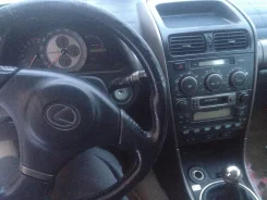 Lexus IS200 ����