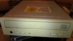 CD-ROM �������. ����