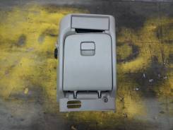 Крышка бардачка. Nissan Presage, TU30 Двигатель QR25DE