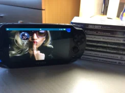 Sony PlayStation Vita Wi-Fi ����