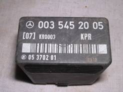 Блок управления топливным насосом. Mercedes-Benz E-Class, W124, 124 Двигатель 102