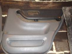 Обшива двери задняя правая. Honda CR-V, RD1 Двигатель B20B