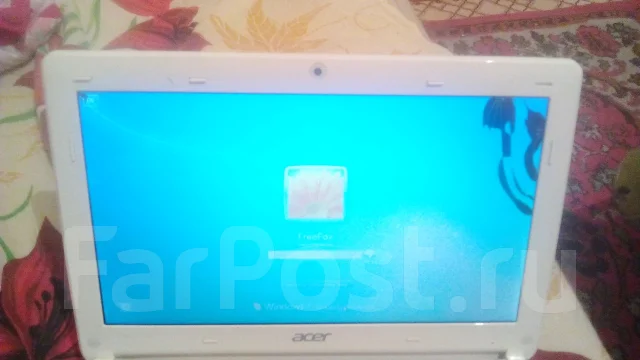 Acer Aspire One D270-268ws. 1,6����, ��� 2048 ��, ���� 500���, WiFi: 1, Bluetooth: 1, ����������� �� 4��. ����