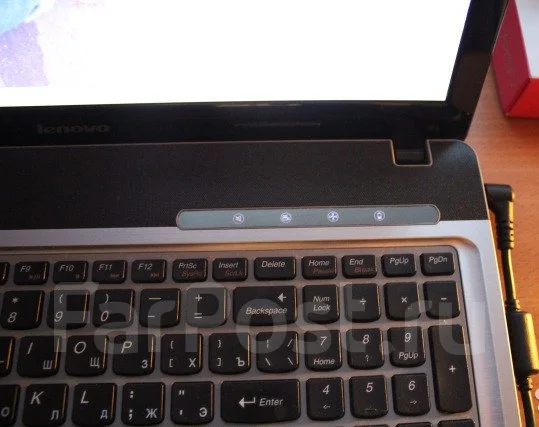 Lenovo IdeaPad Z565. WiFi: 1, Bluetooth: 1 ����