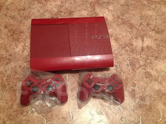 Sony PlayStation 3 Super Slim ����