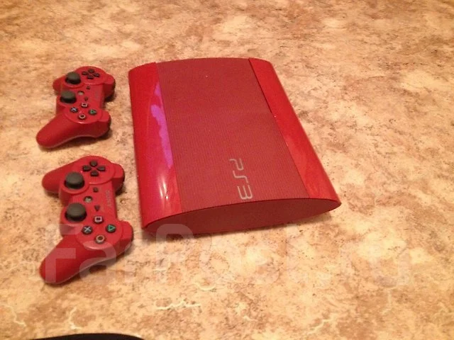 Sony PlayStation 3 Super Slim ����