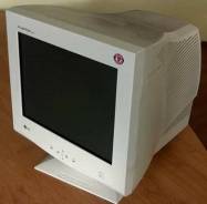 LG. 17" (43 см), технология CRT (ЭЛТ)