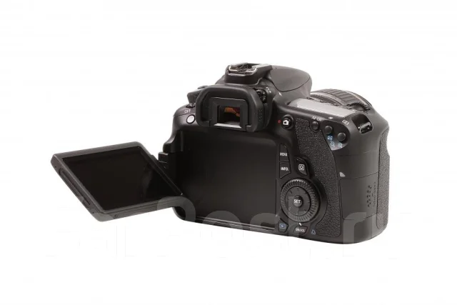 Canon EOS 60D Kit. 20 � ����� ��, ���: 7� ����