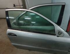 Дверь боковая. Mercedes-Benz C-Class, W203 Двигатель 111