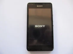 Sony Xperia E1. �/�