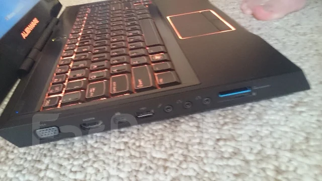 Alienware M14x. 3 000����, ��� 8 ��, ���� 160���, WiFi: 1, Bluetooth: 1, ����������� �� 5��. ����