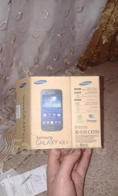 Samsung Galaxy Ace 3 GT-S7270 ����