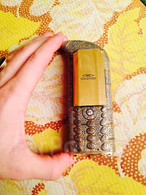 Vertu Ascent. �/� ����