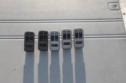 Кнопка стеклоподъемника. Mazda Bongo Friendee