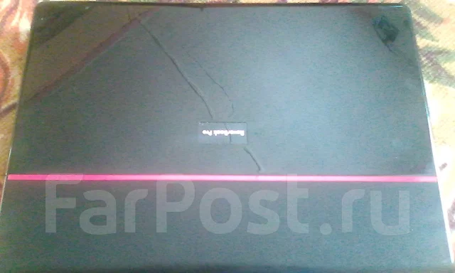 Roverbook. 222 222����, ��� 2048 ��, ���� 250���, WiFi: 1, Bluetooth: 1, ����������� �� 6��. ����