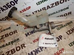 Бачок для тормозной жидкости. Mitsubishi Outlander
