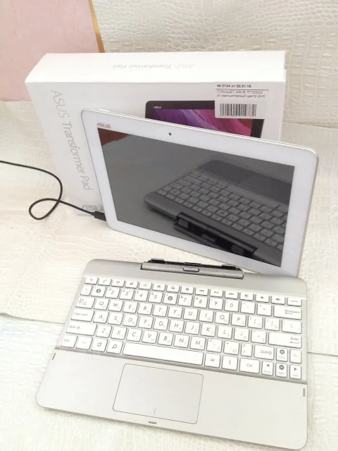 Asus Transformer Pad TF103CG 16Gb ����