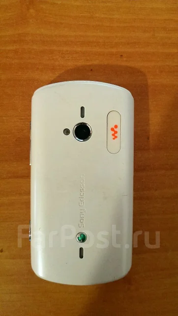 Sony Ericsson Live with walkman. �/� ����