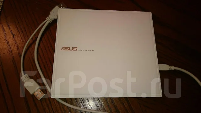 Asus Eee PC 1005HA. 1,6����, ��� 1024 ��, ���� 160���, WiFi: 1, Bluetooth: 1, ����������� �� 9��. ����