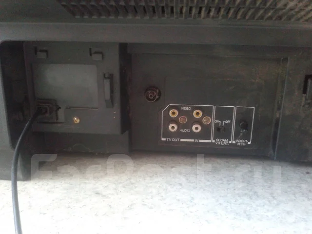 Toshiba. CRT (���) ����