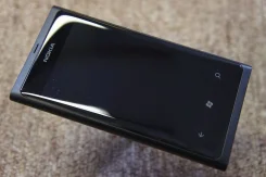Nokia Lumia 800 ����