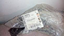 Крепление капота. Toyota Land Cruiser, VDJ200, GRJ200, URJ200, URJ202, UZJ200 Двигатели: 1VDFTV, 3URFE, 1URFE, 1GRFE, 2UZFE