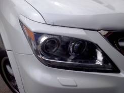 Накладка на фару. Lexus LX570