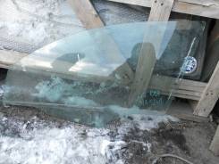Стекло боковое. Mazda Axela