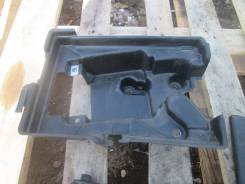 Кожух аккумулятора. Toyota Mark X, GRX120, GRX121, GRX120GRX121 Двигатель 3GR4GR
