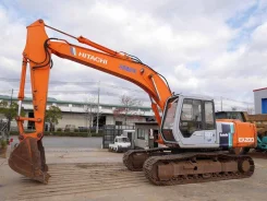 Hitachi EX200. -2 ����