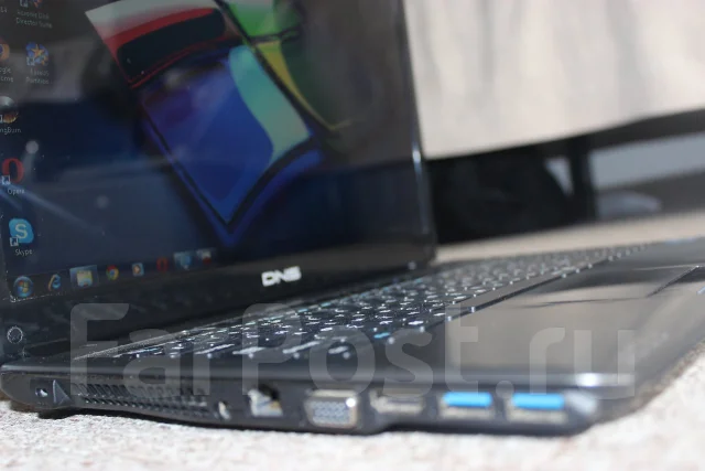 DNS. 2,4����, ��� 4 ��, ���� 750���, WiFi: 1, Bluetooth: 1, ����������� �� 2��. ����