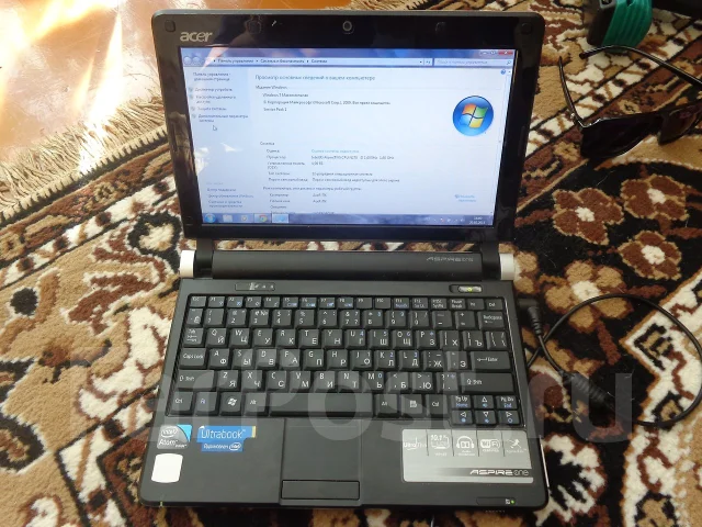 Acer Aspire One D250. 1,6����, ��� 2048 ��, ���� 160���, WiFi: 1, ����������� �� 2��. ����