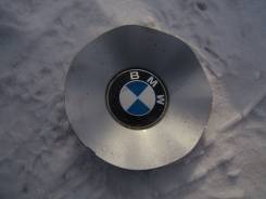 Продам центральную крышку литого диска на BMW. Диаметр 16", 1 шт.