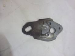 Кронштейн буксировочный. Honda: Torneo, Avancier, Inspire, Accord, Odyssey, Saber Двигатели: F23A, F23A1, F20B4, J30A1, F23A3, F23A5, F20B2, F20B5, F2...
