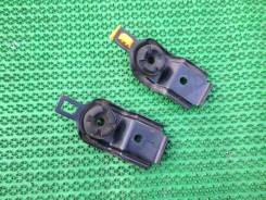 Крепление радиатора. Subaru Legacy Lancaster, BH9, BHE, BH9012767 Subaru Legacy, BC4, BC5, BCA, BCL, BD4, BD5, BD9, BF4, BF5, BF7, BFA, BFB, BG4, BG5...