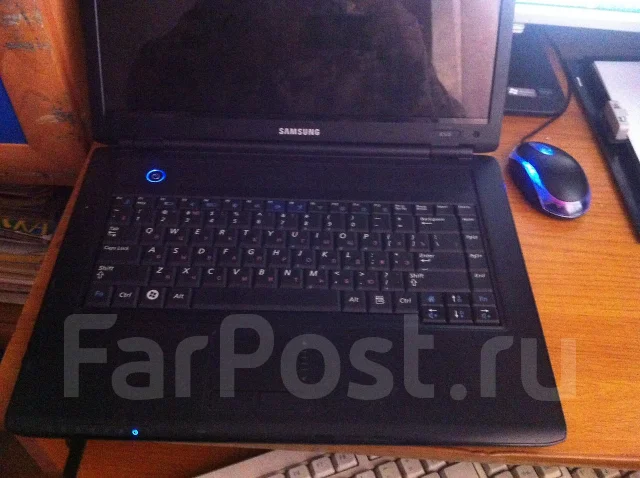 Samsung R505. ��� 512 ��, ���� 250���, WiFi: 1, Bluetooth: 1, ����������� �� 1��. ����
