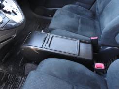 БОКС между сидений на Toyota WISH ZNE 10-14/ ANE10-11. Toyota Wish, ZNE14, ANE10, ANE11, ZNE10, ZNE14G, ANE11W, ANE10G, ZNE10G