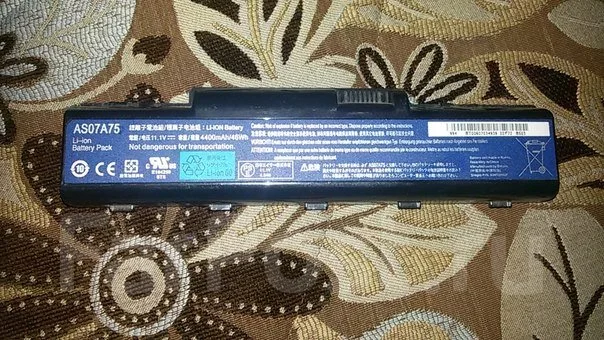 Acer Aspire 5542G. ��� 4 ��, ���� 320���, WiFi: 1, Bluetooth: 1, ����������� �� 2��. ����