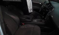 Подлокотник. Audi Q7 Двигатель BAR