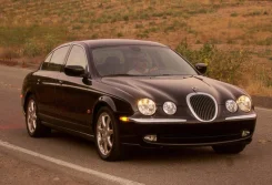 Jaguar S-type ����