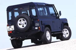 Land Rover Defender ����