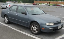 Nissan Altima ����