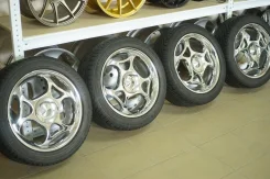 Gialla. 7.0x17", 4x114.3, 5x114.3, ET48 ����